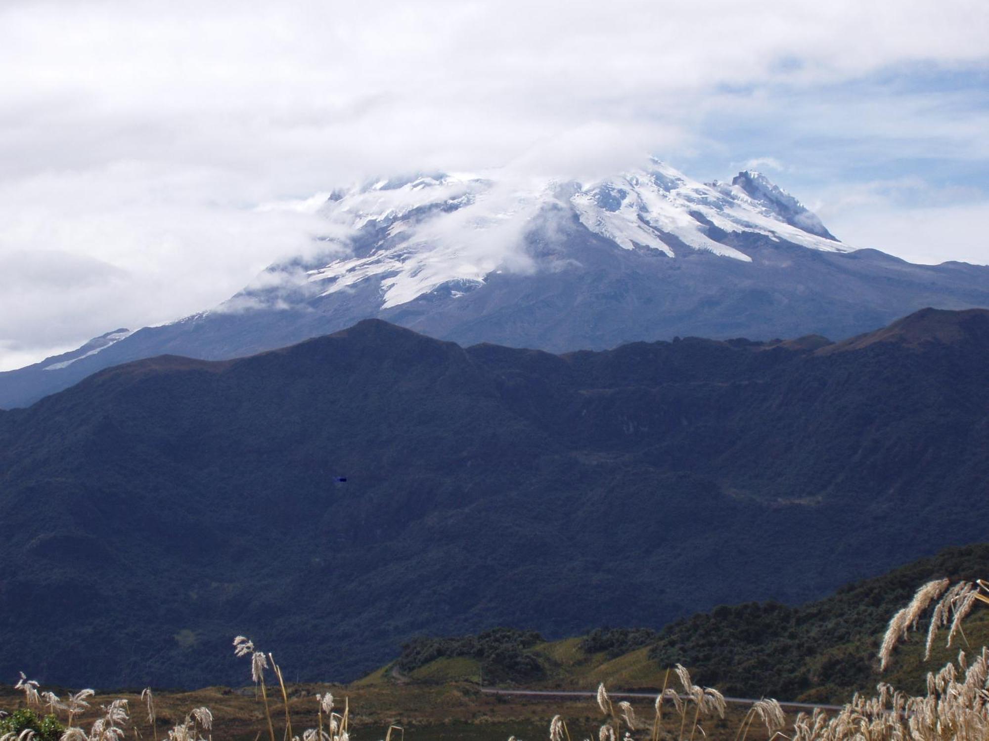 Hotel Cayman Quito Kültér fotó