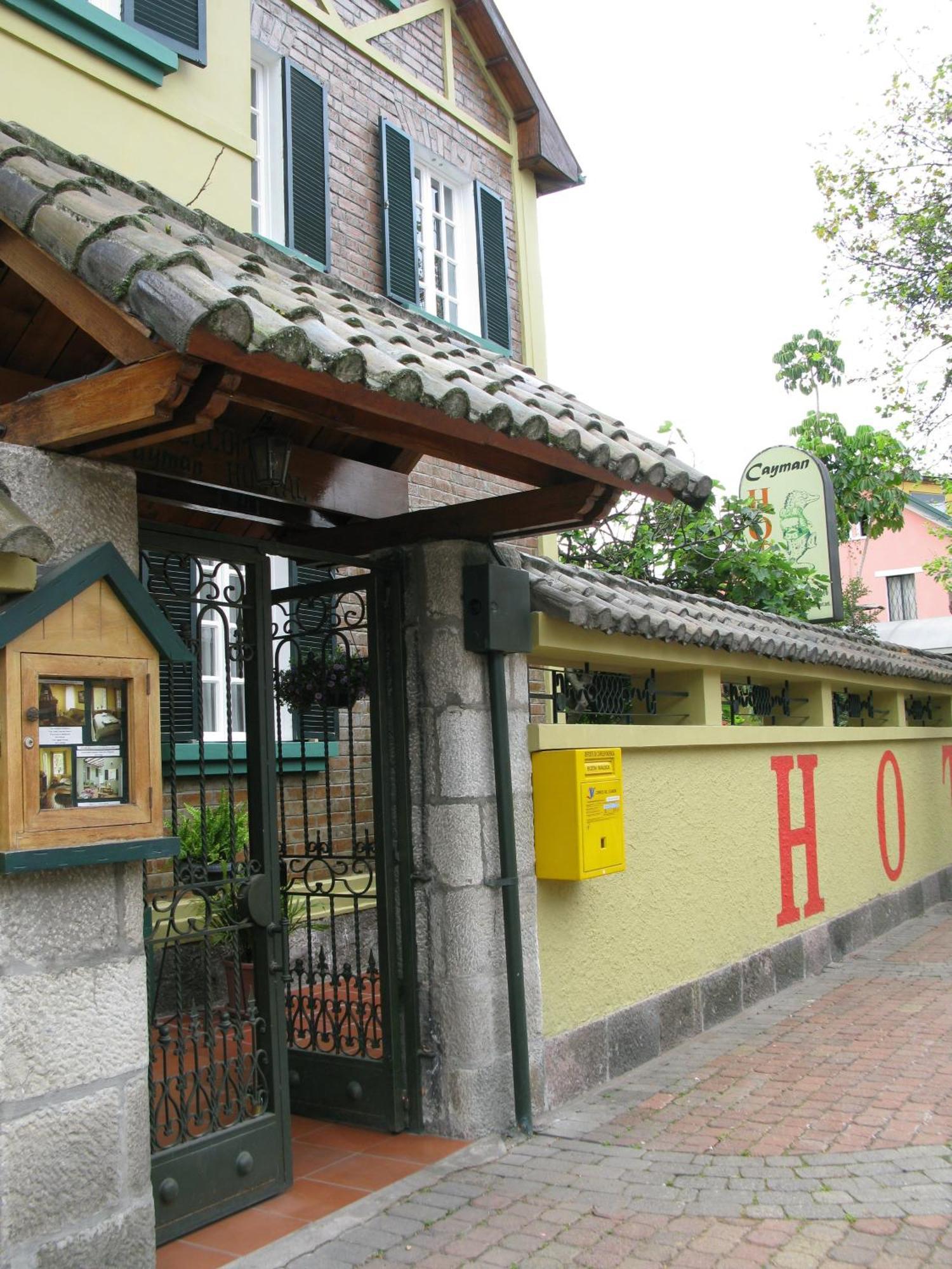 Hotel Cayman Quito Kültér fotó