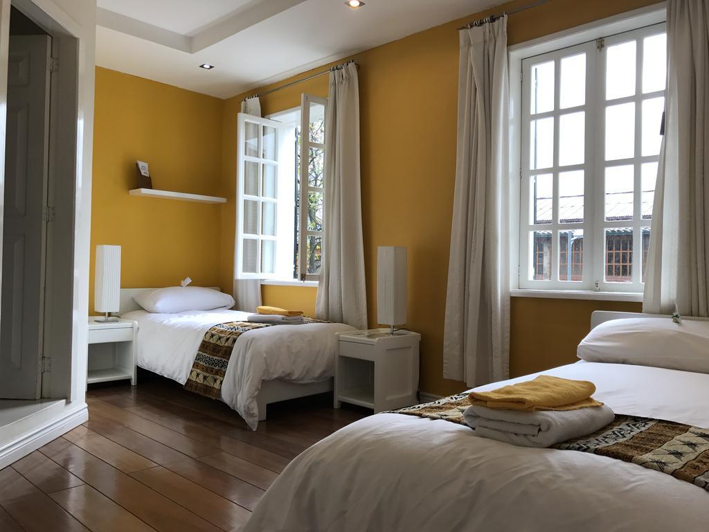 Hotel Cayman Quito Kültér fotó