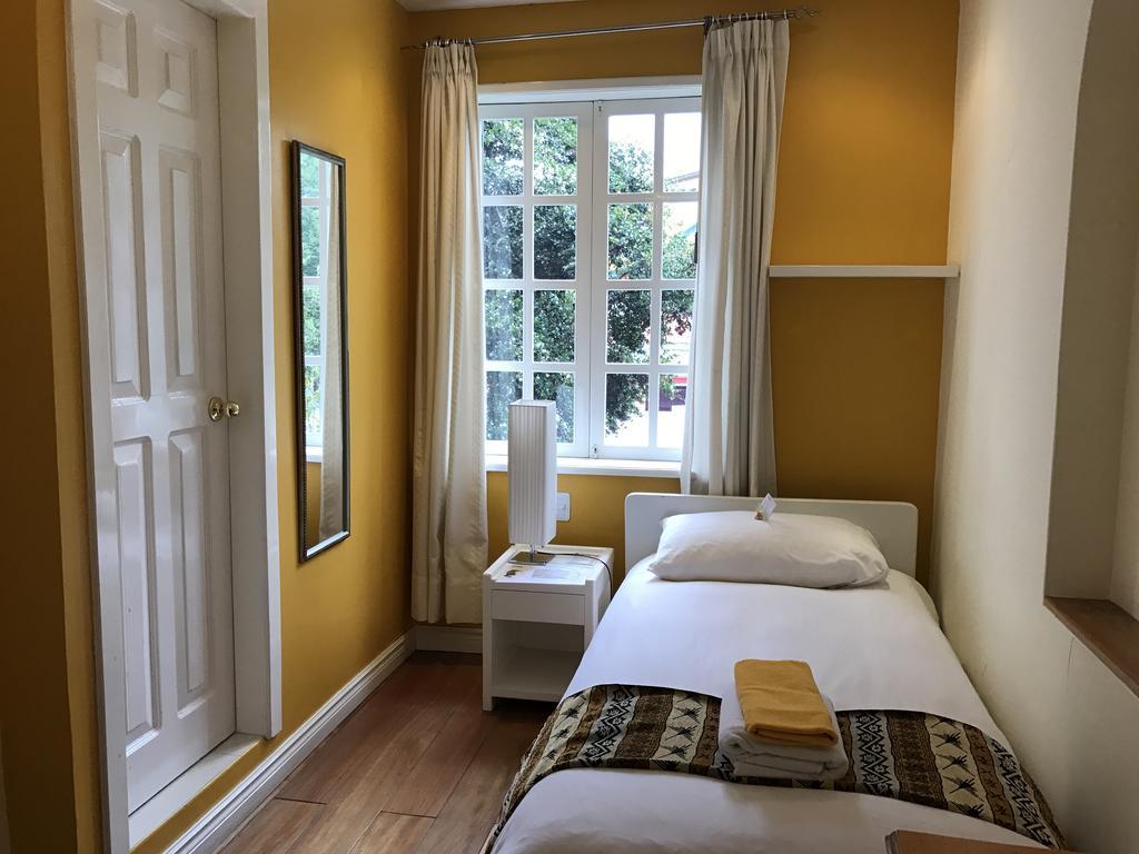 Hotel Cayman Quito Kültér fotó