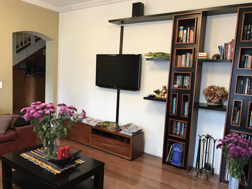 Hotel Cayman Quito Kültér fotó