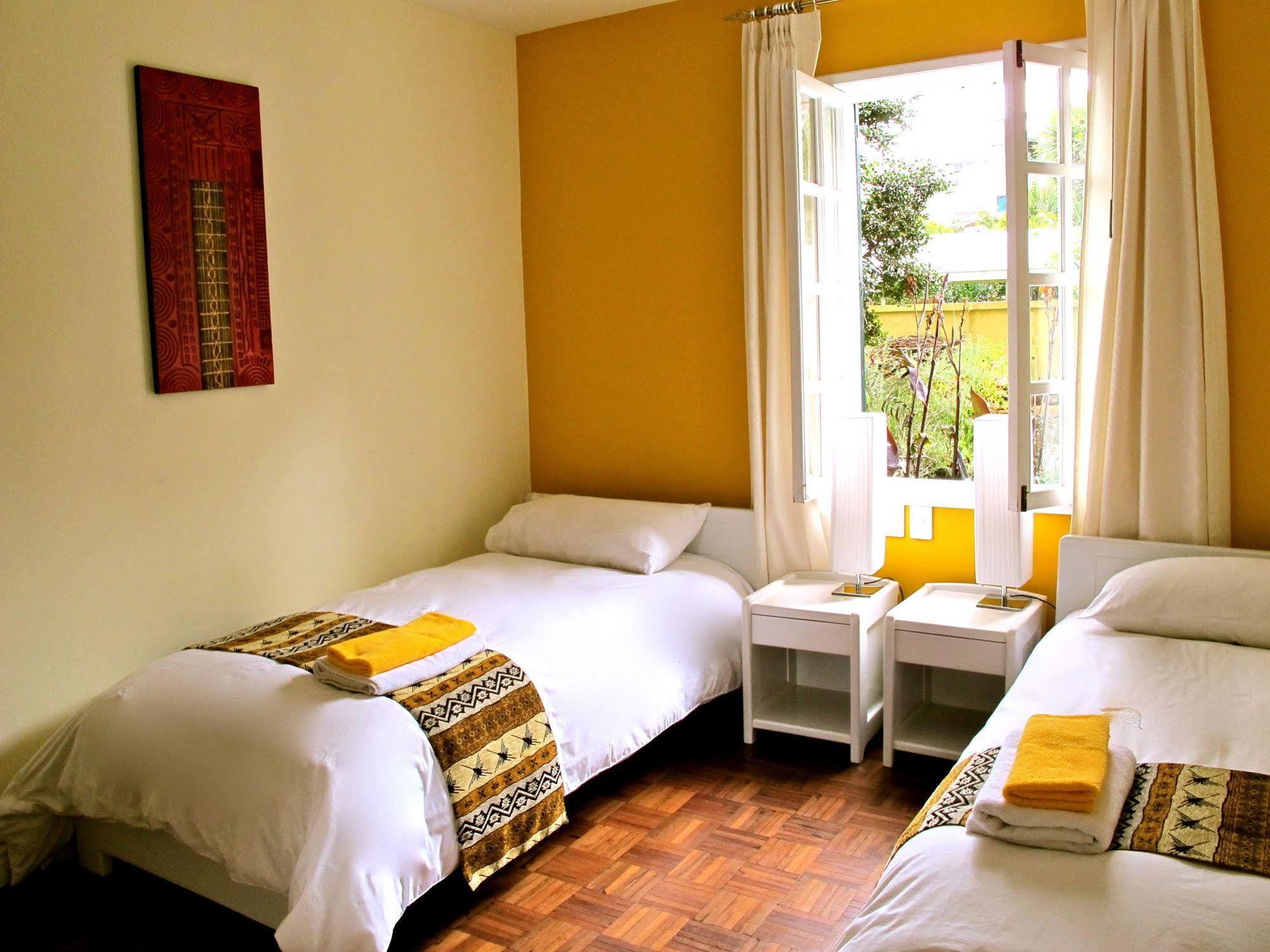 Hotel Cayman Quito Kültér fotó