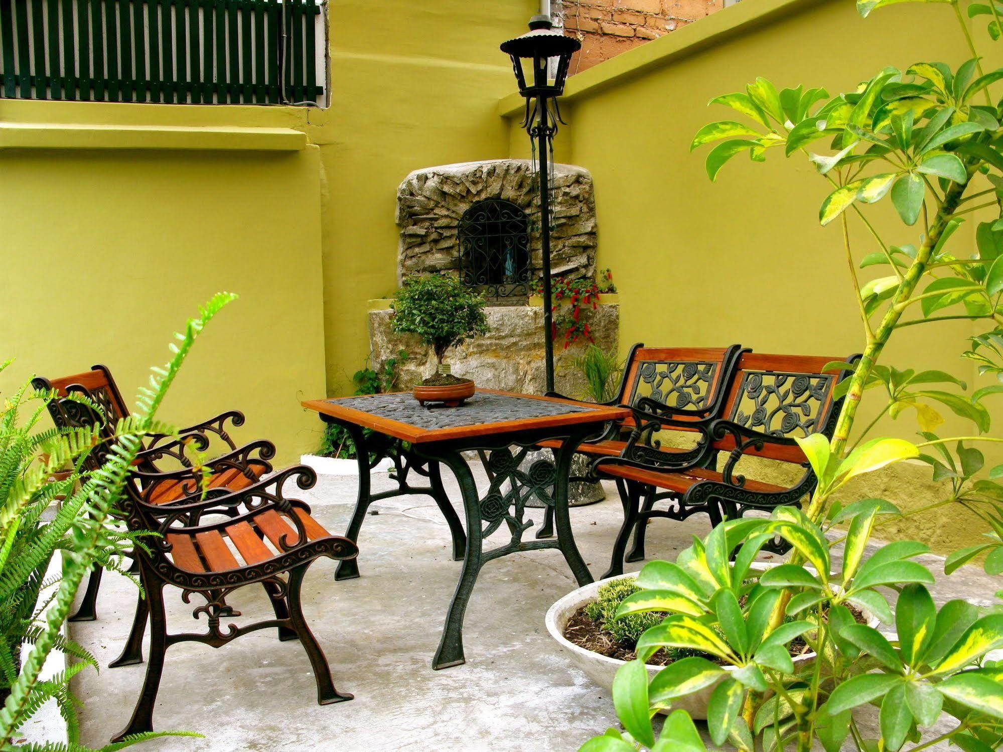Hotel Cayman Quito Kültér fotó